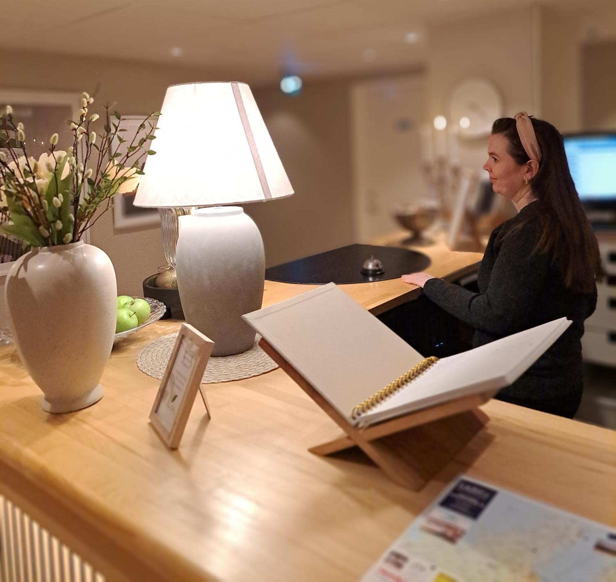 Hotell Radhuset ลืดเชอปิง ภายนอก รูปภาพ