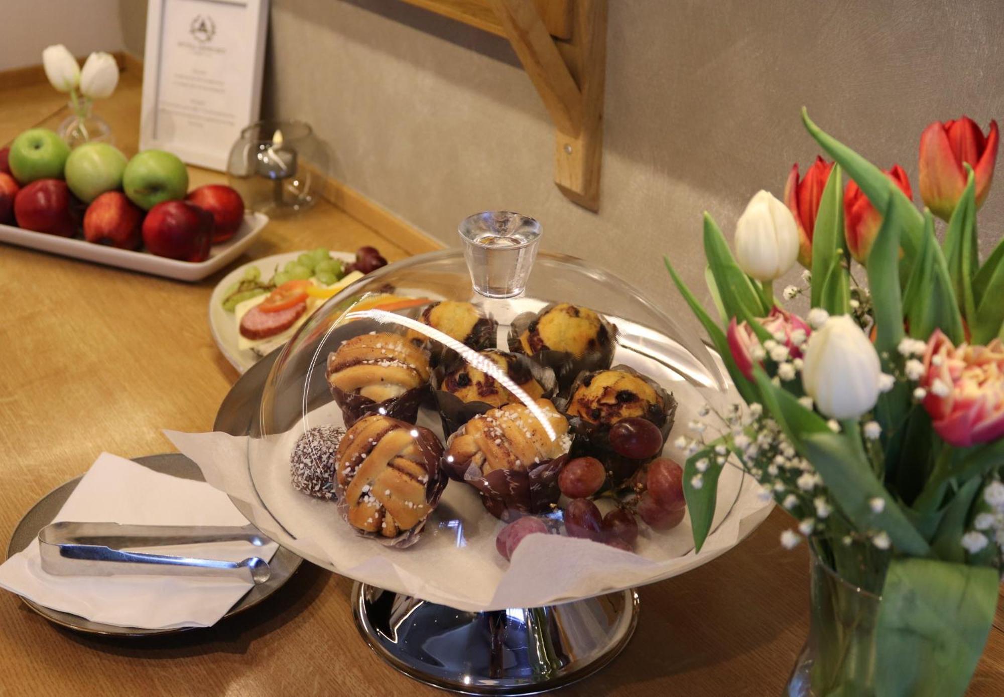 Hotell Radhuset ลืดเชอปิง ภายนอก รูปภาพ